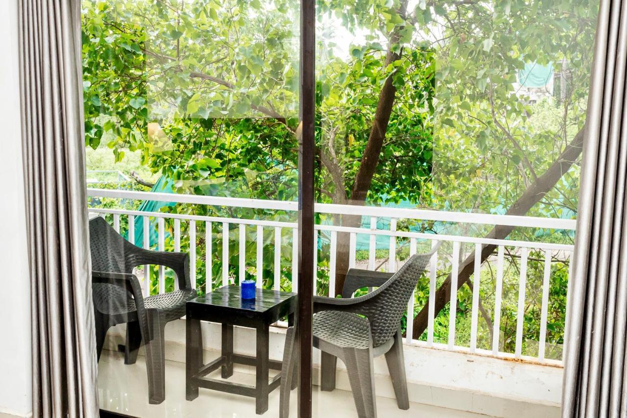 Hotel Fourteen Pods By The Sea Morjim Exterior foto
