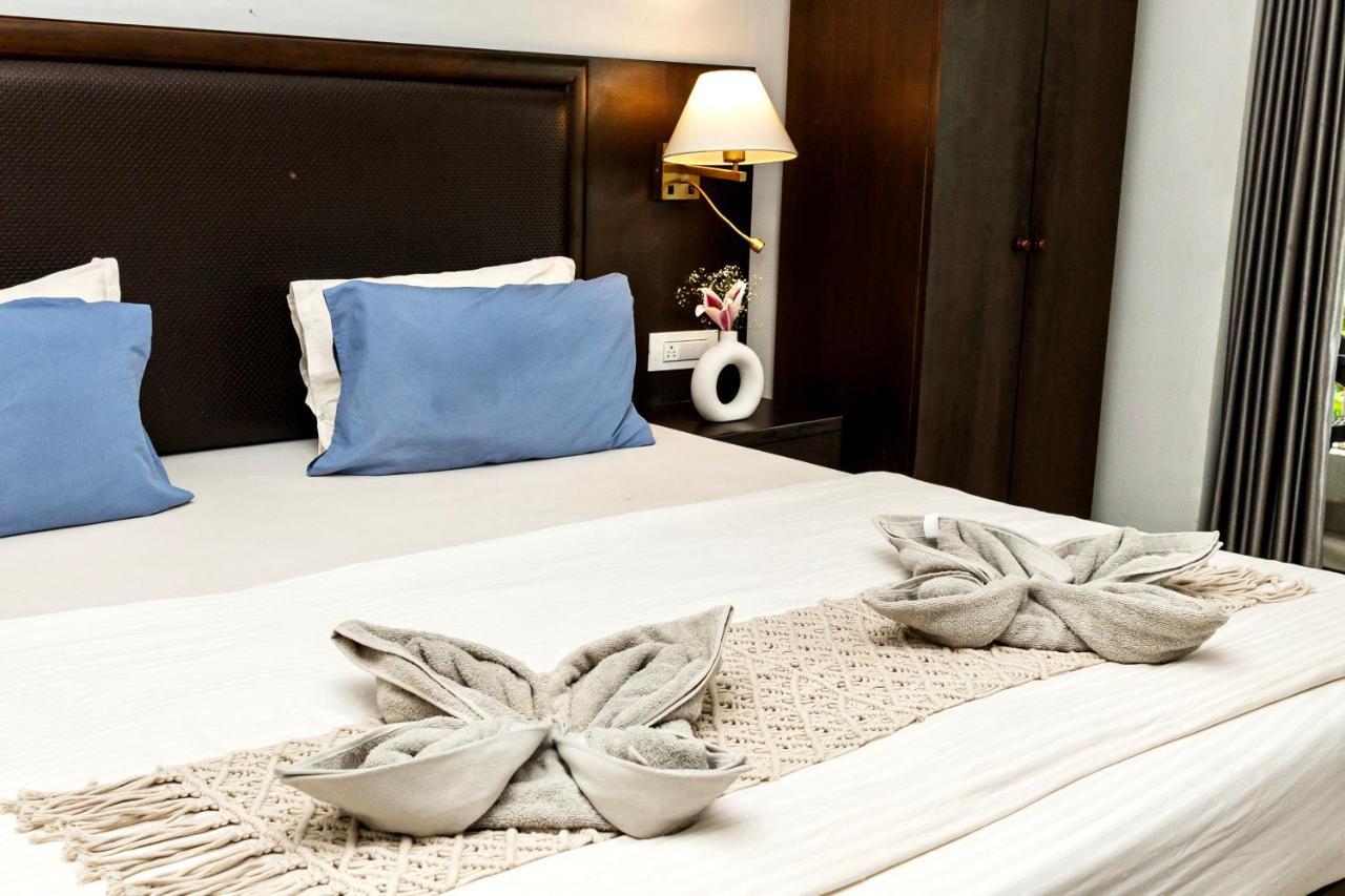Hotel Fourteen Pods By The Sea Morjim Exterior foto